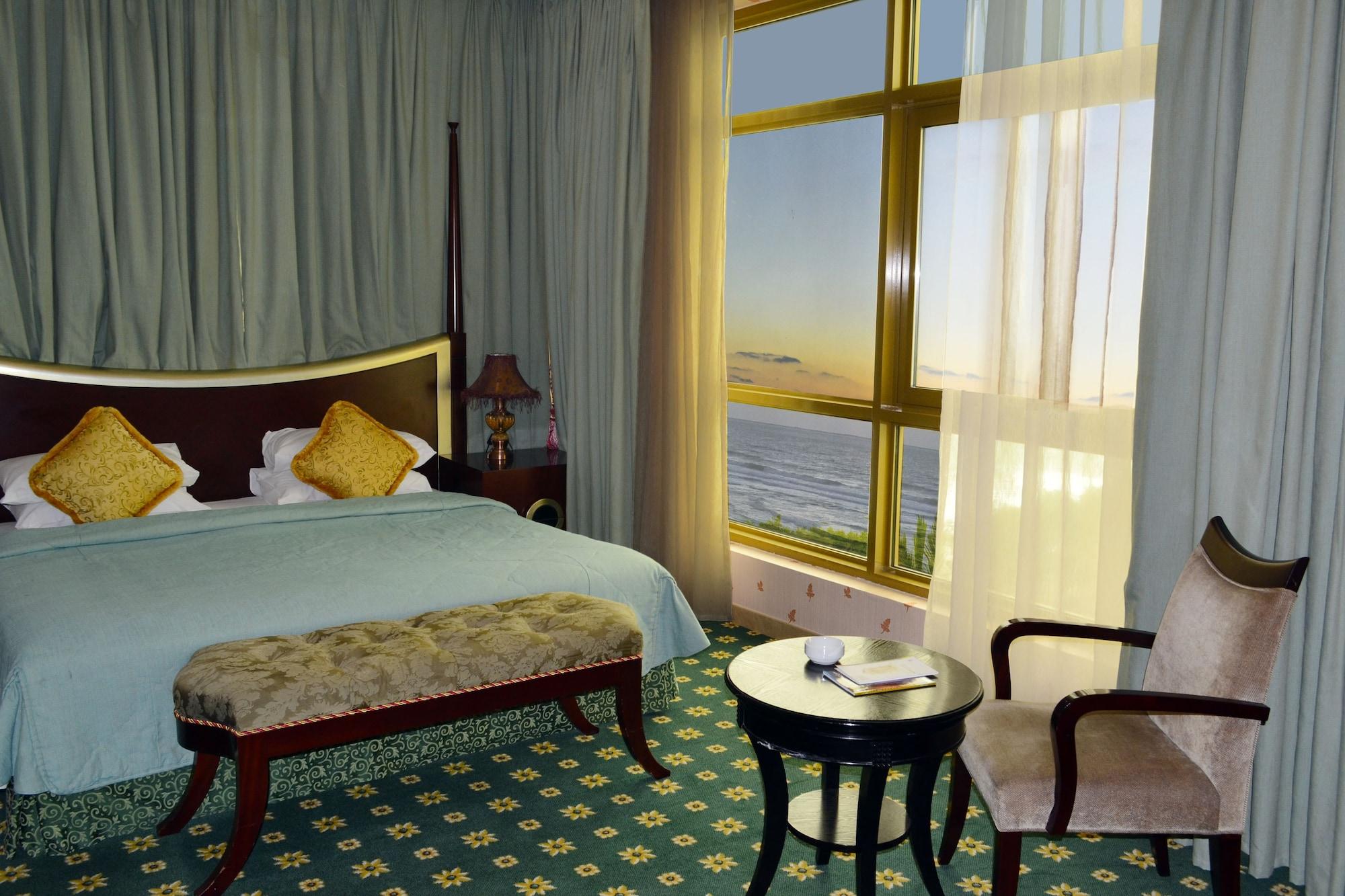 Sahara Beach Resort & Spa Şarja Dış mekan fotoğraf A bedroom in the hotel