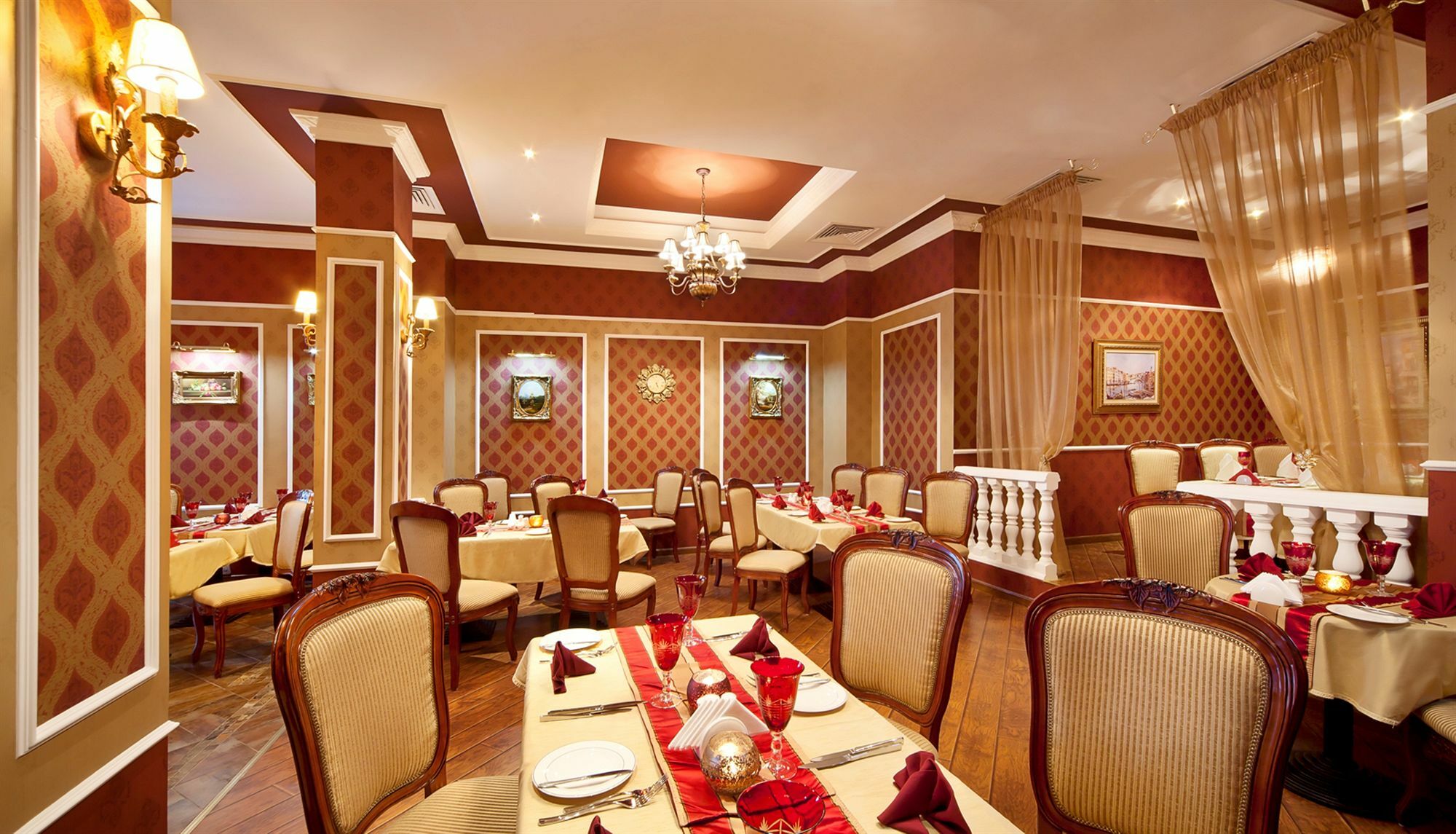 Sahara Beach Resort & Spa Şarja Dış mekan fotoğraf The interior of a restaurant in India